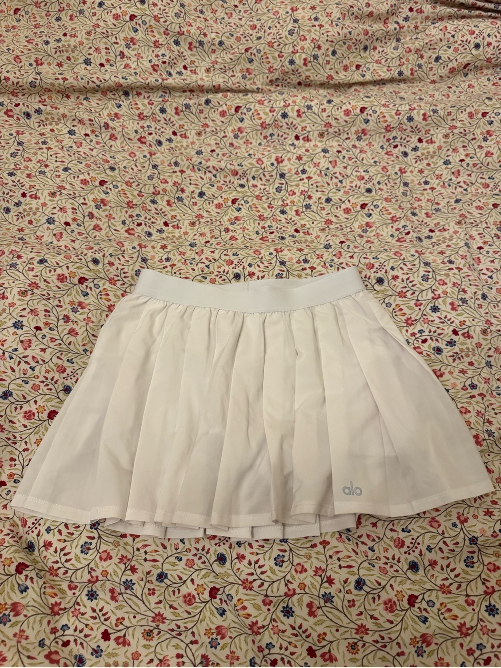 ALO Yoga White Pleated Tennis Skirt
